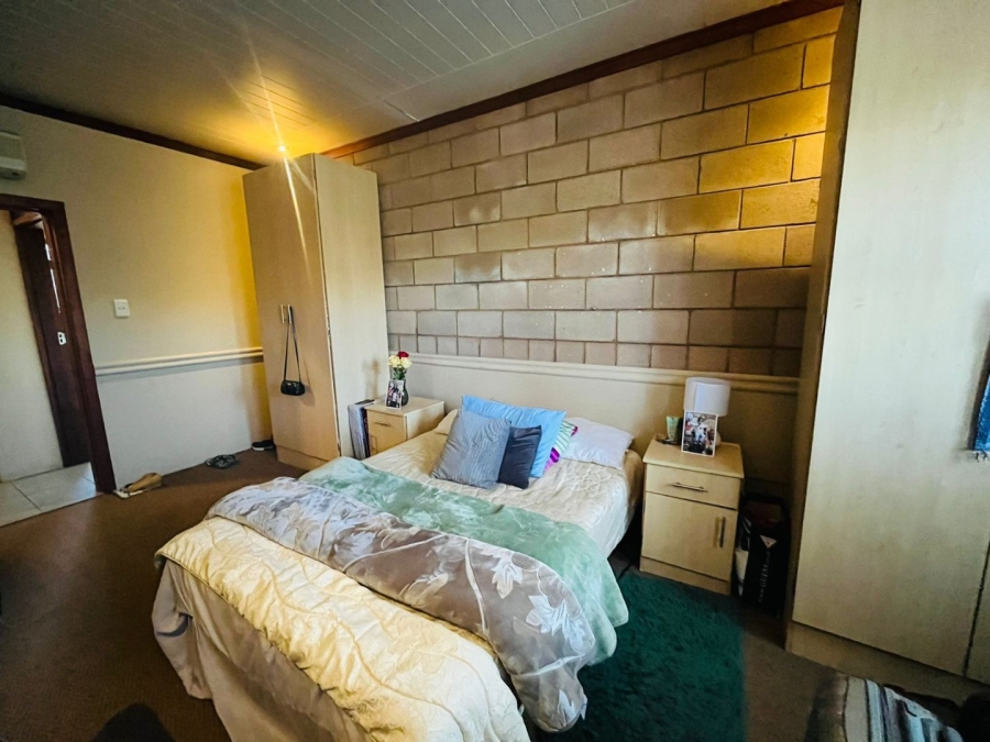 1 Bedroom Property for Sale in Brandwag Free State